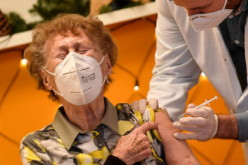 Фотография к новости: ВОЗ назвала сумму необходимую на вакцинацию в 2022 году