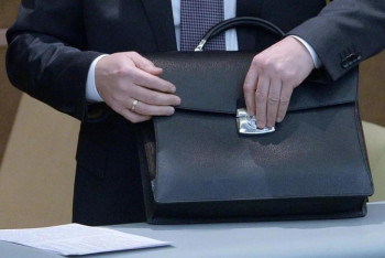 Фотография к новости: Средний возраст региональных акимов подсчитали в РК