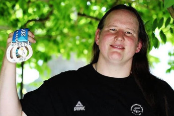 Фотография к новости: Входивший в мужскую сборную трансгендер-штангист хочет состязаться с женщинами на ОИ-21