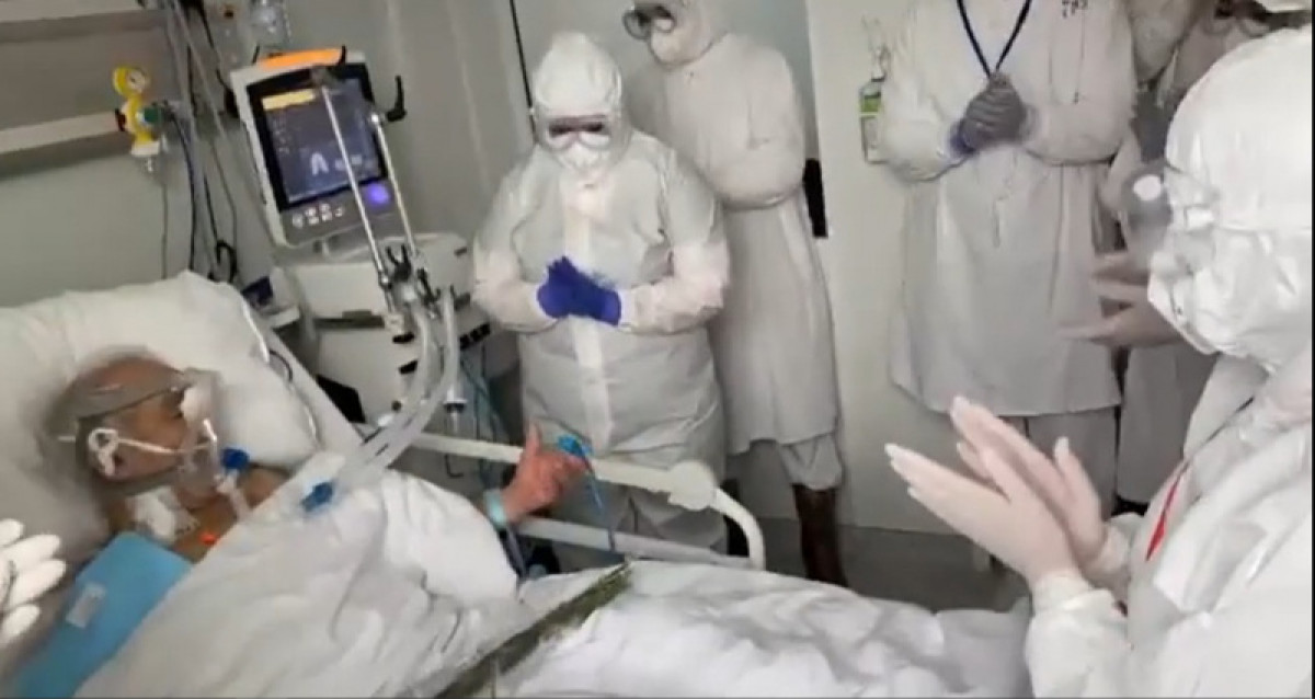 Врачи спели для пациента-ветерана в больнице Нур-Султана