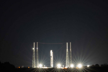 Фотография к новости: SpaceX запустила ракету-носитель со спутниками Starlink