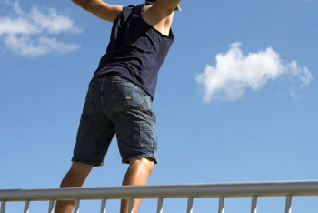 Фотография к новости: Пьяный молодой человек спрыгнул с моста в Нур-Султане