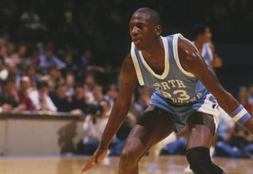 Фотография к новости: Майка Майкла Джордана ушла с молотка за рекордную сумму