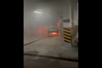 Фотография к новости: Автомобиль горел в паркинге в Нур-Султане