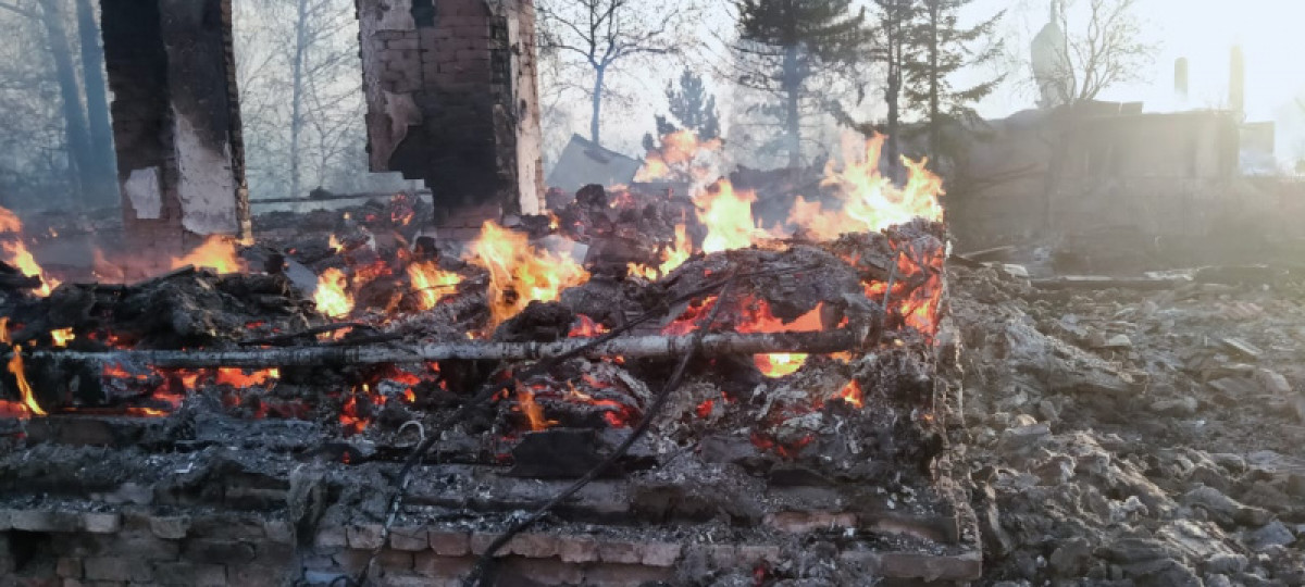 "Остались ни с чем" - погорельцы о пожаре в Риддере