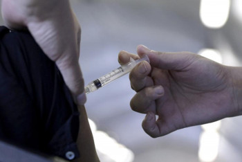 Фотография к новости: Две канадские провинции отказались от вакцины AstraZeneca