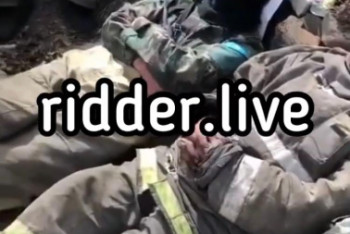 Фотография к новости: Видео обессиленных пожарных в Риддере растрогало пользователей Сети