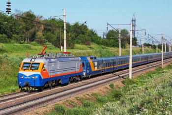 Фотография к новости: Дополнительные летние поезда в направлении Алаколя запустили в РК