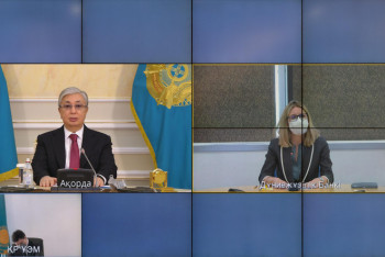 Фотография к новости: Токаев обсудил сотрудничество с вице-президентом Всемирного банка Анной Бьерде