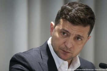 Фотография к новости: Зеленского подозревают в желании провести досрочные выборы