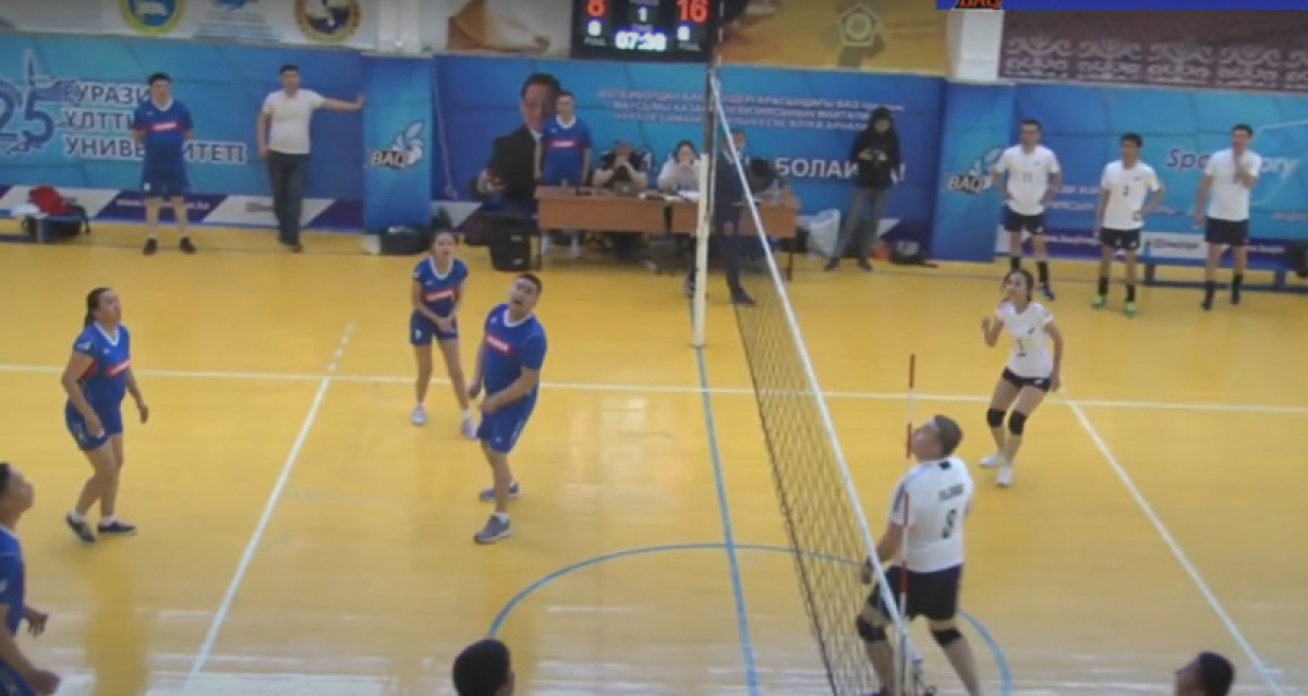 Чемпионат по волейболу среди СМИ памяти Нуртлеу Имангалиева стартовал в Нур-Султане