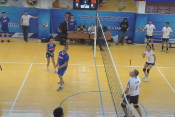 Фотография к новости: Чемпионат по волейболу среди СМИ памяти Нуртлеу Имангалиева стартовал в Нур-Султане