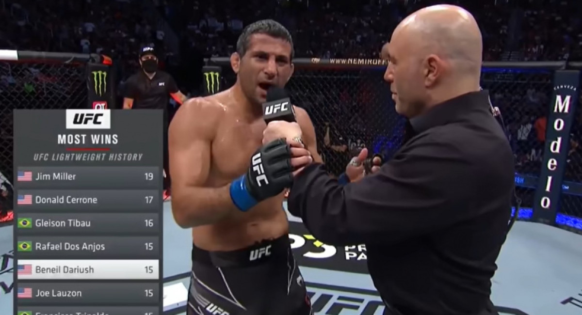 "Где машина моей жены?!" − боец UFC бросил вызов Илону Маску