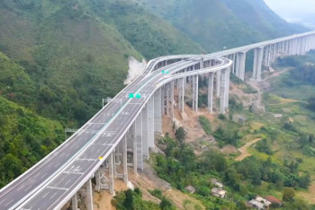 Фотография к новости: Дорогу с самым большим разворотом в мире построили в Китае