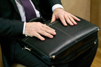 Акима Аксу могут уволить за грубости в адрес подчиненных