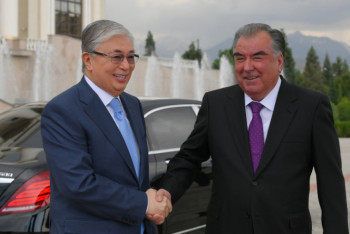 Фотография к новости: Наращивание сотрудничества Казахстана и Таджикистана обсудили лидеры стран