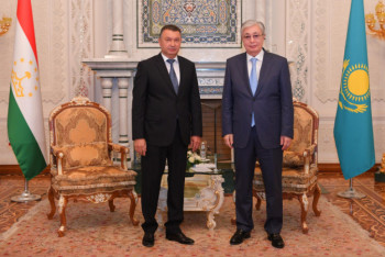 Фотография к новости: Токаев рассказал о переговорах с Рахмоном