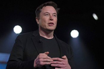 Фотография к новости: Илон Маск не исключил возможность открытия завода Tesla в Казахстане