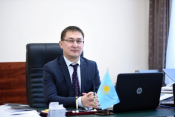 Фотография к новости: Илону Маску предложили построить завод Tesla в Туркестане