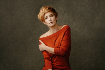 Фотография к новости: Британская модель скончалась после прививки вакциной AstraZeneca