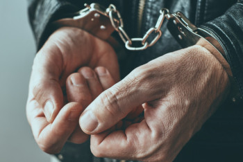 Фотография к новости: Развращавшему 13-летнюю падчерицу педофилу вынесли приговор в Уральске