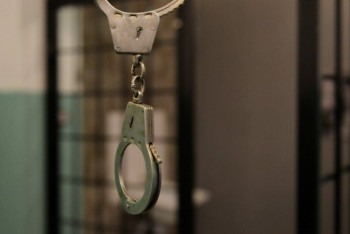 Фотография к новости: Подозреваемый в разграблении золотых рудников в Акмолинской области скончался в СИЗО