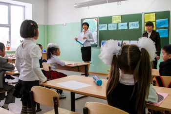 Фотография к новости: Школы откроют, если большинство казахстанцев вакцинируется - МОН