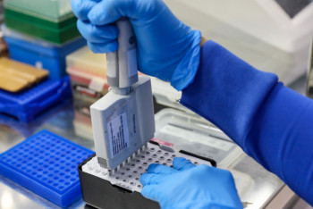 Фотография к новости: Во Вьетнаме обнаружили новый штамм коронавируса