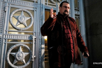 Фотография к новости: Стивен Сигал вступил в российскую партию