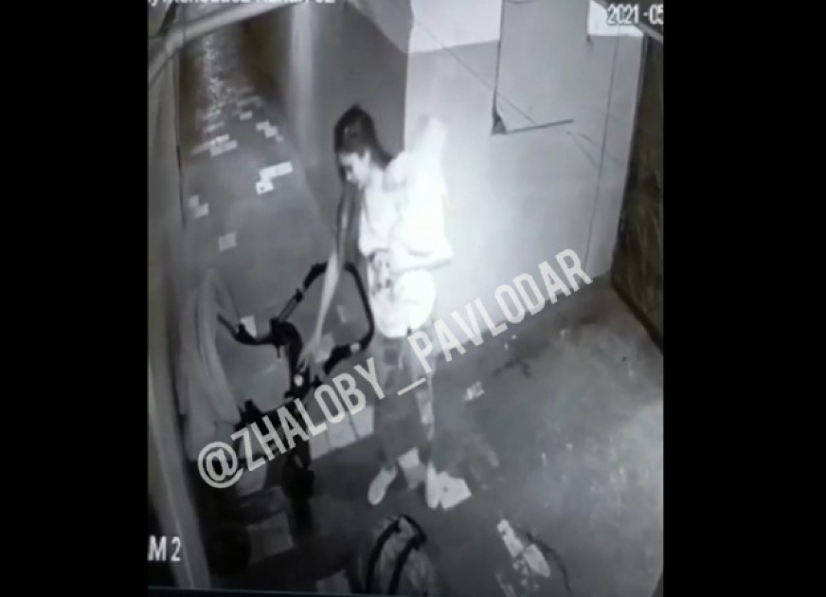 Жестокое обращение матери с младенцем записала подъездная камера в Павлодаре