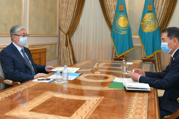 Фотография к новости: Токаев принял председателя Конституционного совета