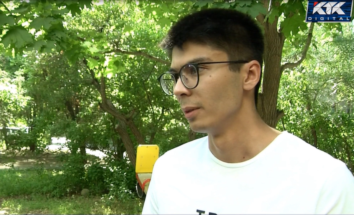 кадр из видео