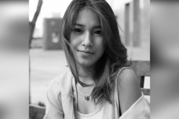 Фотография к новости: "Выхожу оттуда, как из ада" - мать погибшей Томирис Байсафы о суде присяжных