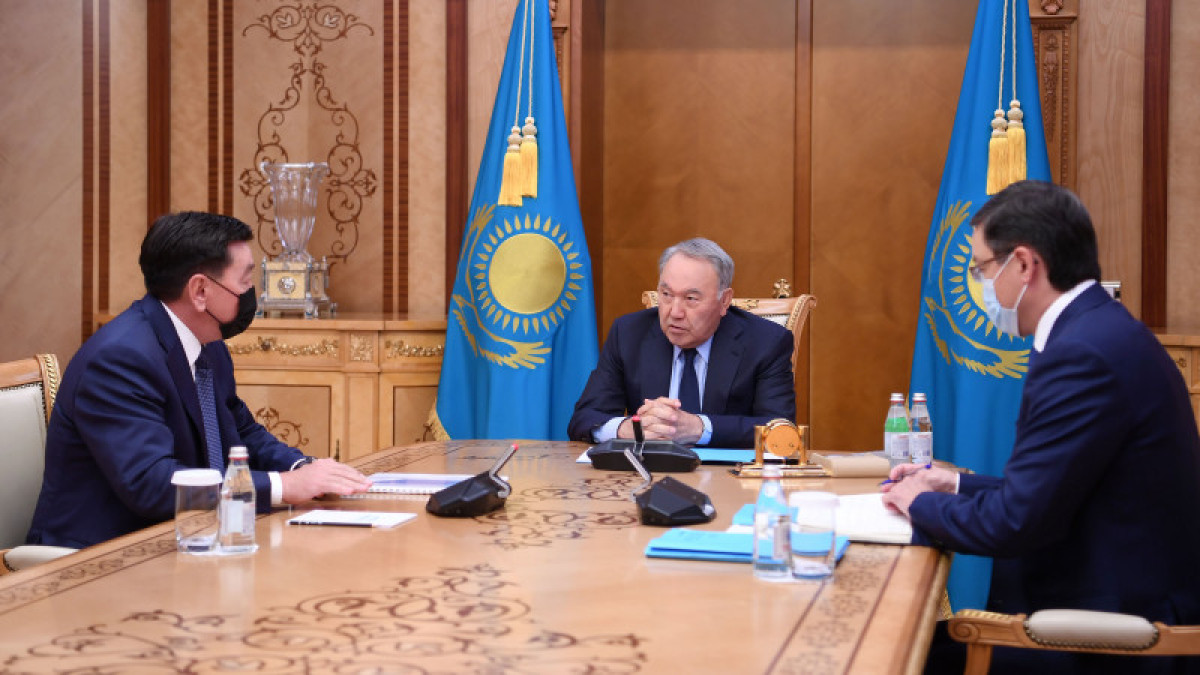 Елбасы принял глав КТЖ и "КазМунайГаза"