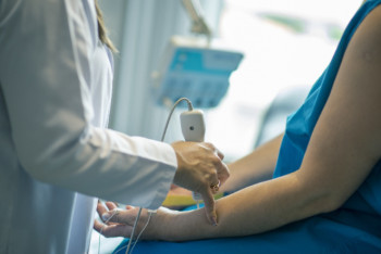 Фотография к новости: Застрахованные алматинцы получили медпомощь на 42 миллиарда тенге