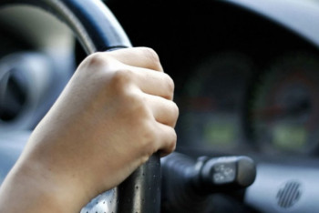 Фотография к новости: В Аркалыке полицейские стреляли в автомобиль с подростком-водителем