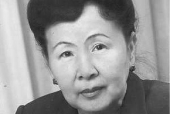 Фотография к новости: Елбасы выразил соболезнование по поводу кончины Мануры Ахметовой