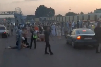 Фотография к новости: Водитель легковушки сбил троих пешеходов в Алматы