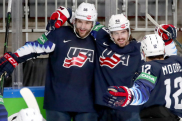 Фотография к новости: Сборная США стала бронзовым призером чемпионата мира по хоккею