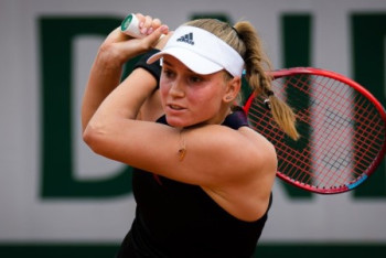 Фотография к новости: Казахстанка Рыбакина обыграла Серену Уильямс за выход в четвертьфинал "Ролан Гаррос"