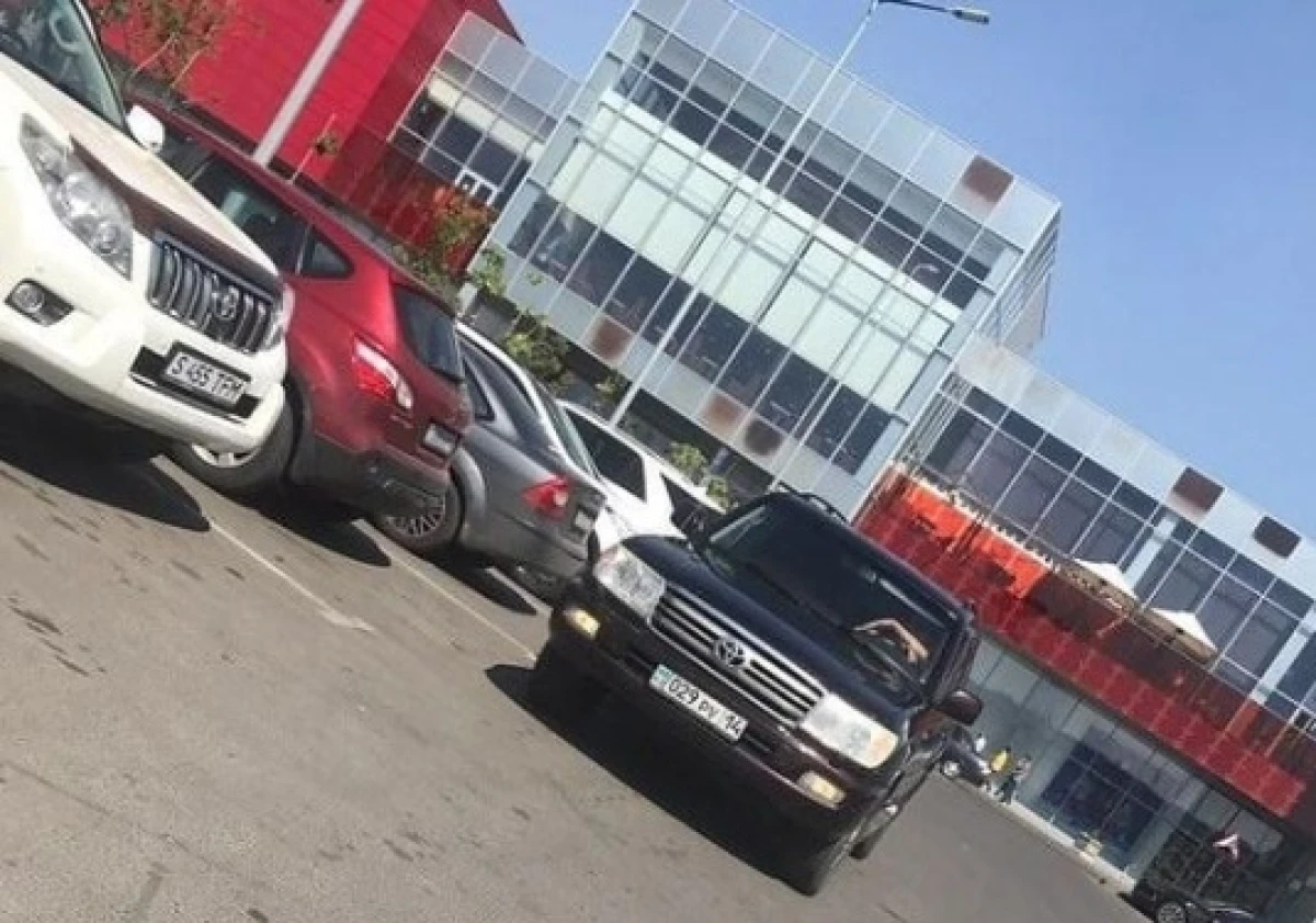 Воскресный выезд на служебном авто пришлось объяснять акиму в Павлодарской области