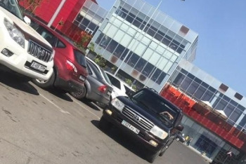 Фотография к новости: Воскресный выезд на служебном авто пришлось объяснять акиму в Павлодарской области