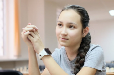 Фотография к новости: Жансая Абдумалик награждена орденом "Дара".