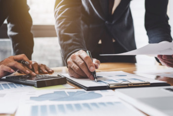 Фотография к новости: Добровольный запрет на кредиты обсуждают в Казахстане