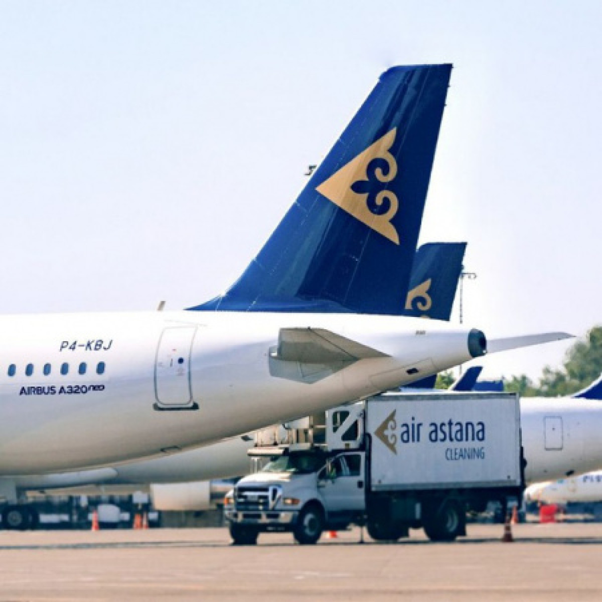 Самолеты приземлились на запасных аэродромах из-за непогоды в Алматы