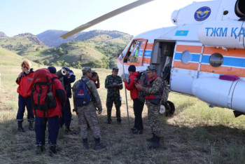 Фотография к новости: Спасатели рассказали о ходе поисков пропавших в Туркестанской области туристов