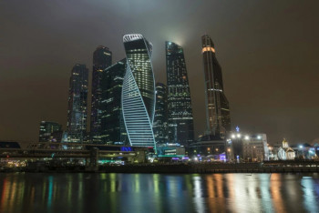 Фотография к новости: Уроженка Казахстана выпала из окна 86-го этажа одного из небоскребов "Москва-Сити"