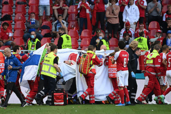 Фотография к новости: УЕФА принял решение по приостановленному матчу Дания - Финляндия