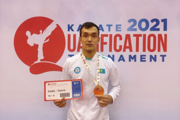 Фотография к новости: Казахстанская команда по карате завоевала третью олимпийскую лицензию