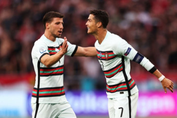 Фотография к новости: Дубль Роналду помог Португалии разгромить Венгрию в первом матче на Евро